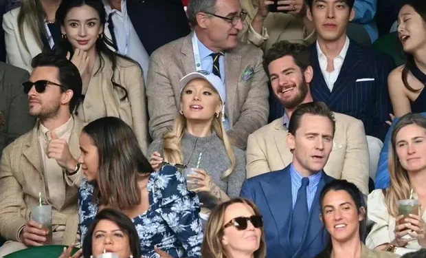 Un Wimbledon étoilé : les célébrités hollywoodiennes et asiatiques convergent pour une finale historique