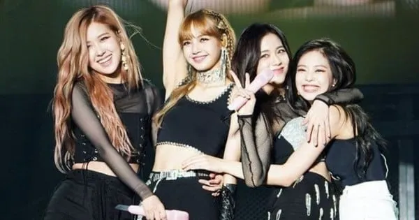 Les médias français ont été fortement critiqués pour avoir manqué de respect à BLACKPINK et aux fans