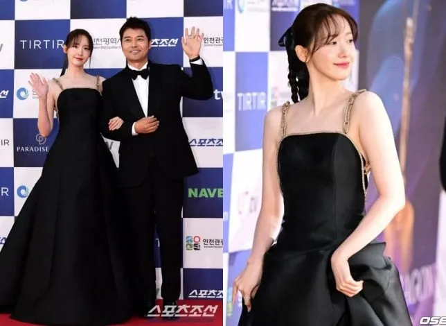 Yoona usó un impresionante y elegante vestido de Isabel Sanchis para la entrega de premios. 