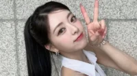 K-netizens comentam sobre ITZY Yuna parecendo exausta em foto recente com o rosto nu