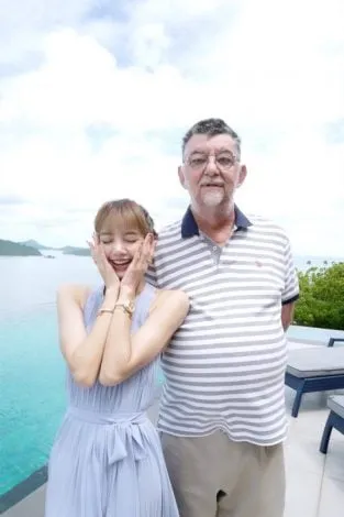 Lisa Blackpink mit Papa