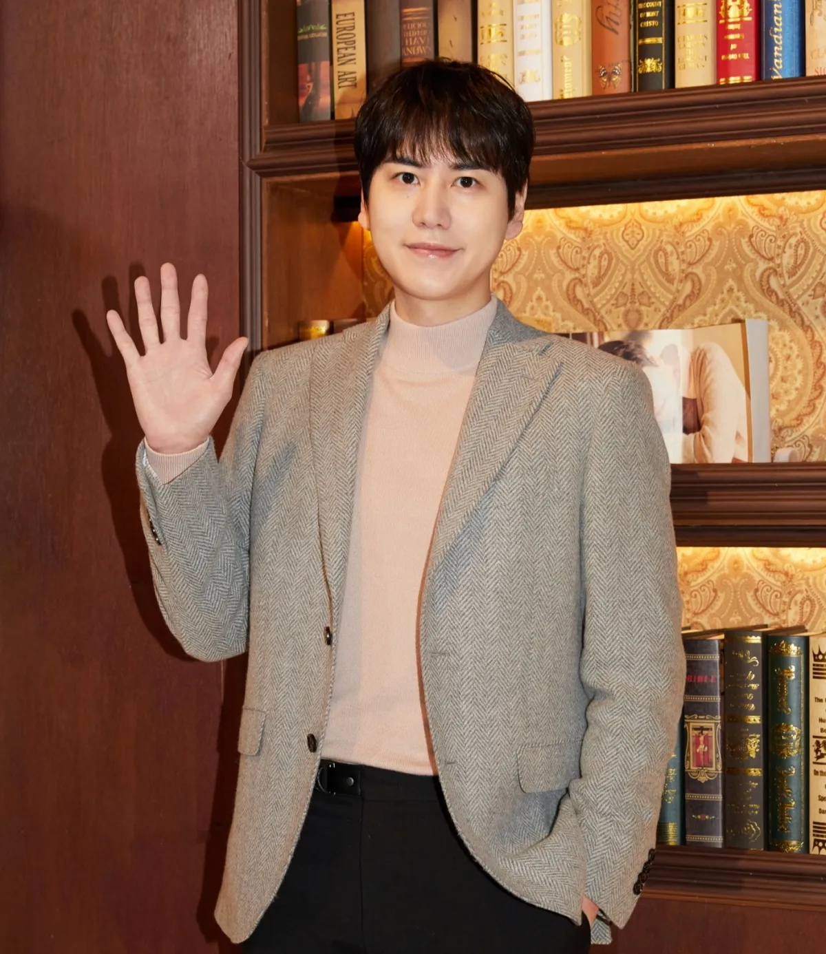 Kyuhyun de Super Junior atrae reacciones mixtas por 'Barging' en la videollamada de SNSD Taeyeon Fansign