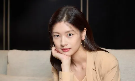 Jung So-min condivide i suoi pensieri sull’interpretazione di un personaggio che è l’esatto opposto della sua personalità “È rinfrescante”