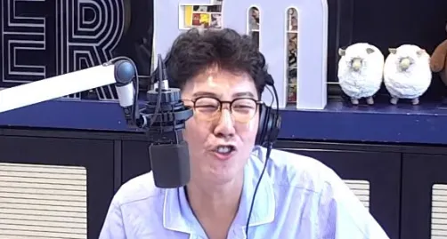 Kim Young Chul parle des méthodes de soulagement du stress et de son admiration pour l’âme pure de Park Bo Gum