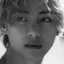 Mode « Slow Dancing » de BTS V : les tenues décontractées d’idoles que vous pouvez emporter pour votre voyage de vacances !