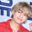 BTS V fait une apparition surprise à la réunion des fans de son ami proche Park Hyo Shin