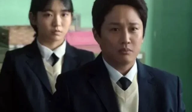 Il ritratto dello studente liceale dell’attore 47enne Cha Tae Hyun in “Moving” ha ricevuto risposte contrastanti