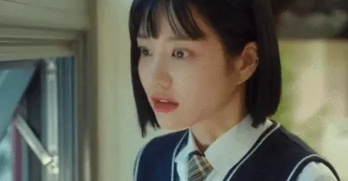 Lee Yoo Bi impressionne les téléspectateurs avec son interprétation du personnage à double visage dans « 7 Escape »