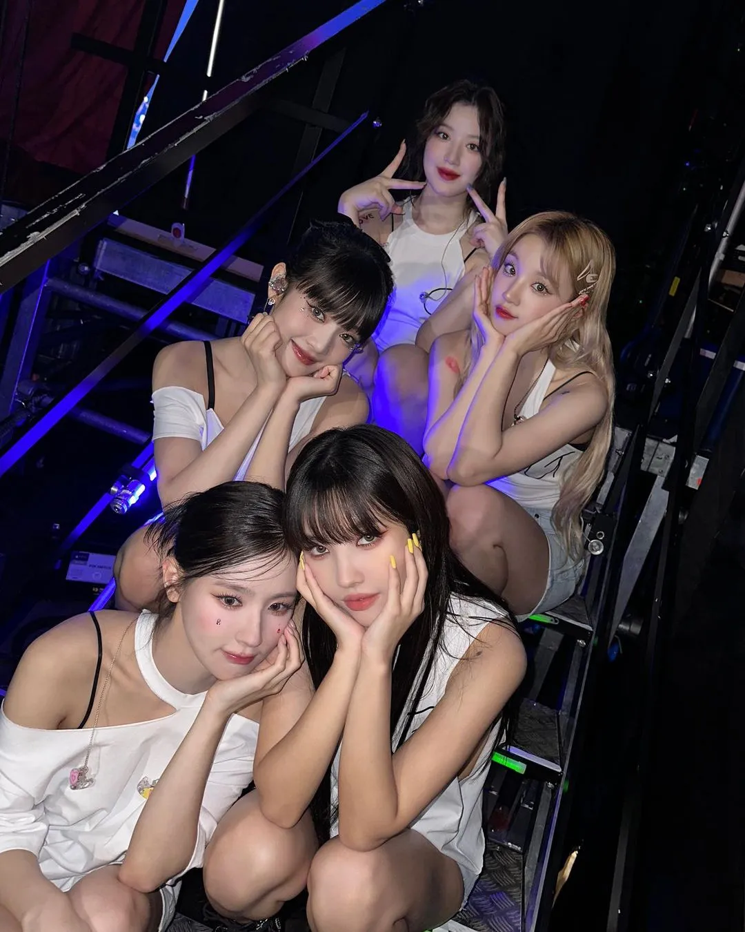 (G)I-DLE、海外での「乱暴な」行為で反発に直面 + Neverlands Defend Group