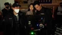 “Moving” revela cortes de imagens de Han Hyo Joo, Jo In Sung e Ryu Sung Ryong fazendo cenas de ação