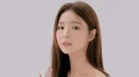 Shin Se Kyung acepta ser llamado ‘persona aterradora’ en un meme con positividad