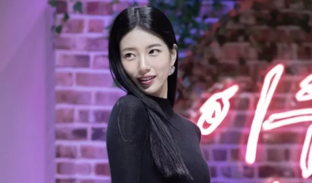 Suzy porte des tenues noires transparentes, rappelant aux fans son image lors de Miss A Era 