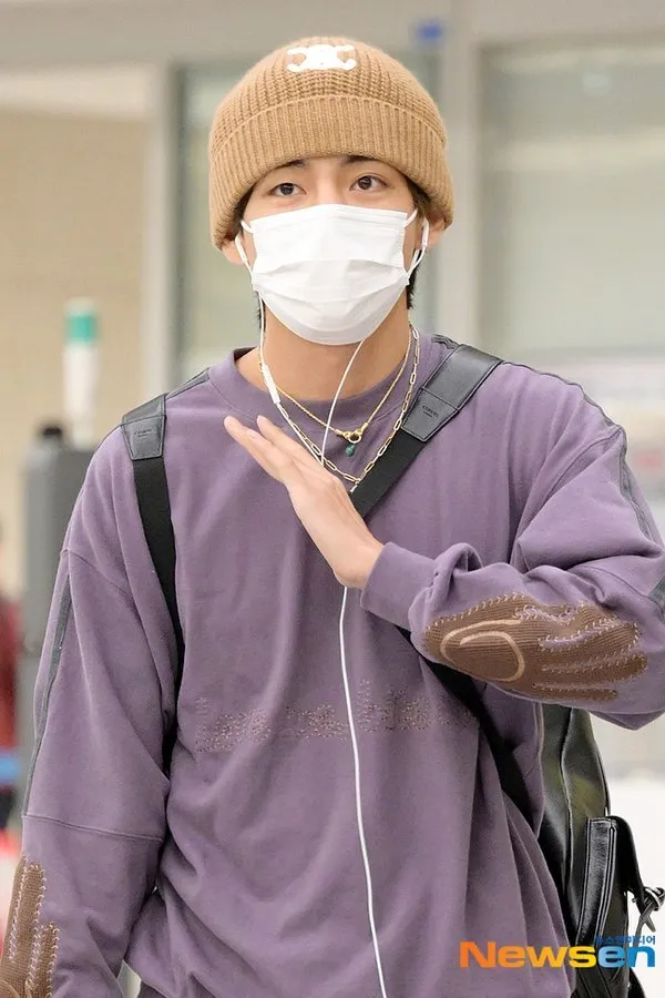 BTS V