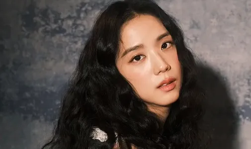 BLACKPINK Jisoo “’Omniscient Reader’ es uno de los trabajos propuestos”