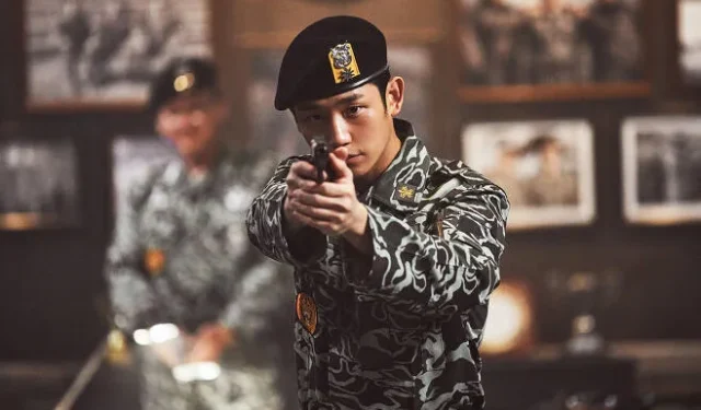 « 12.12 : Le jour » Cameos Jung Hae-in, Lee Joon-hyuk & Jung Man-sik apparaît en uniforme militaire