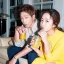 Rain y Kim Tae Hee son vistos recogiendo a sus 2 hijas en los EE. UU.