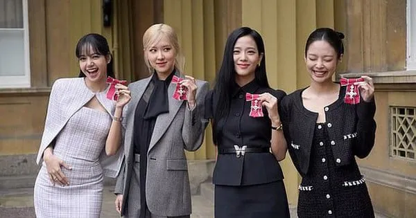 BLACKPINK recibió honores MBE del rey Carlos III, ¿qué significan?