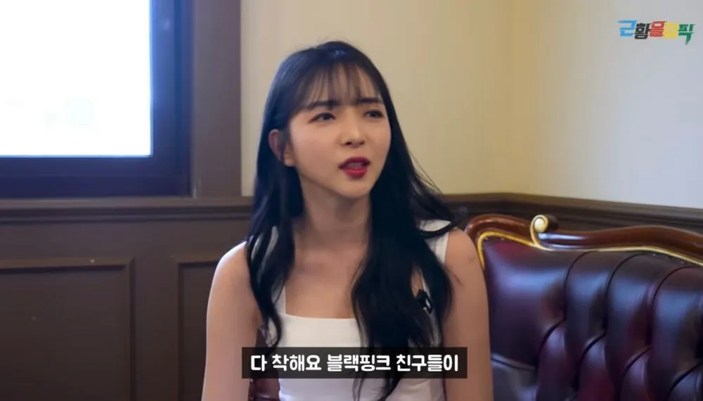 Ex aprendiz de YG, Idol revela las personalidades de BLACKPINK Jisoo y Lisa después de vivir con ellos