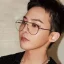 G-Dragon elimina el enlace al sitio web de YG del perfil de YouTube, ¿dejando oficialmente YG?
