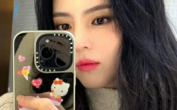 Han So-hee celebra su cumpleaños y se robó los corazones de 2 millones de fans