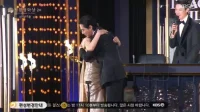 Jo In-sung wurde für „Blue Dragon“ als beste Nebendarstellerin ausgezeichnet: „Ich möchte Kim Hye-soo herzlich umarmen“