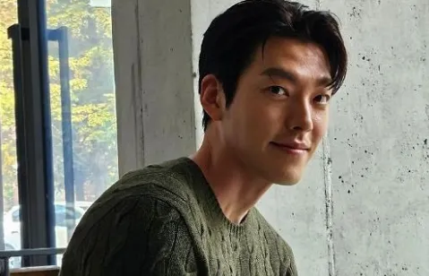 La generosità di Kim Woo-bin “Regala giacche imbottite a tutta la squadra ‘Ufficiale Cintura Nera’”