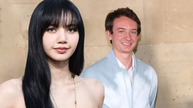 中國媒體對 BLACKPINK Lisa 與 Frédéric Arnault 關係的報導相互矛盾：他們還在一起嗎？ 