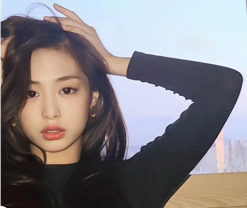 "Piccola Jennie"?  BABYMONSTER Ahyeon attira l'attenzione per la grafica e le abilità rap