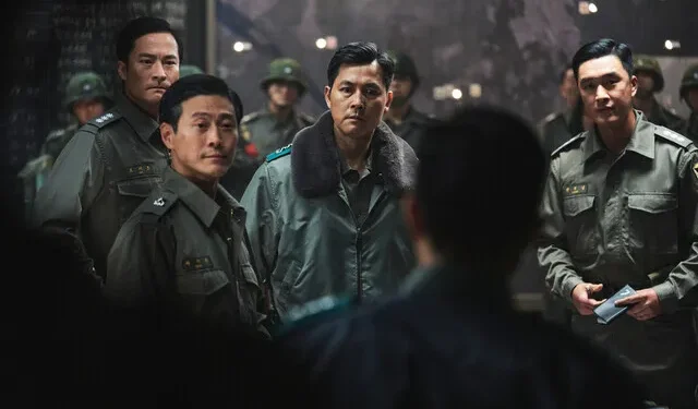 Après avoir regardé le nouveau film militaire de Jung Woo-sung, les internautes ont critiqué la chanson militaire officielle de la Corée