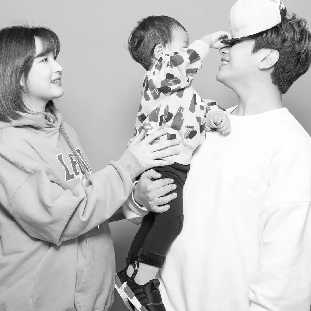 F.T. Island Minhwan und Frau Yulhee genießen ein Date ohne Kinder, Paar teilt auf Instagram unerbittliche Süße