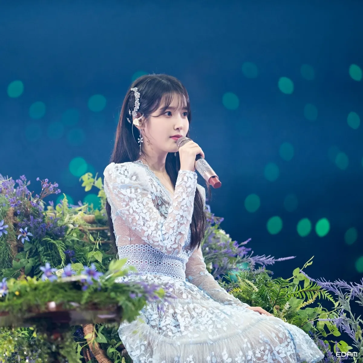 IU est devenue populaire pour CES raisons selon Uaenas : « C'est parce qu'elle est... »