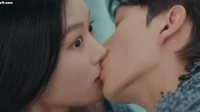 Depois de Cha Eun-woo, Song Kang toma conta da tela com um beijo cativante na tela
