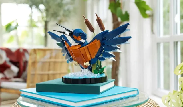 LEGO Icons Eisvogelvogel soll 2024 fliegen