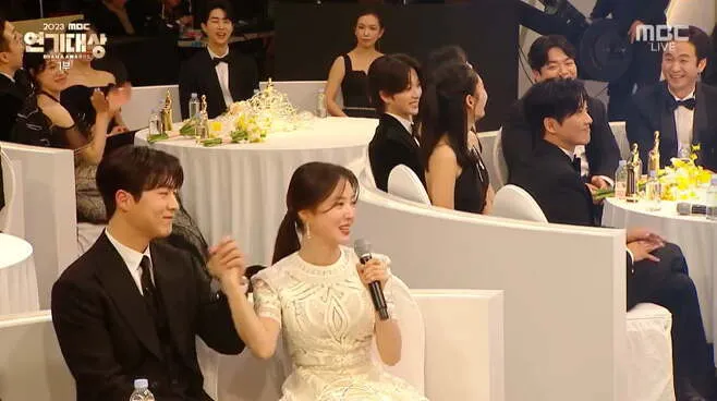 2023 MBC Drama Awards Lee Se-young Held Bae In