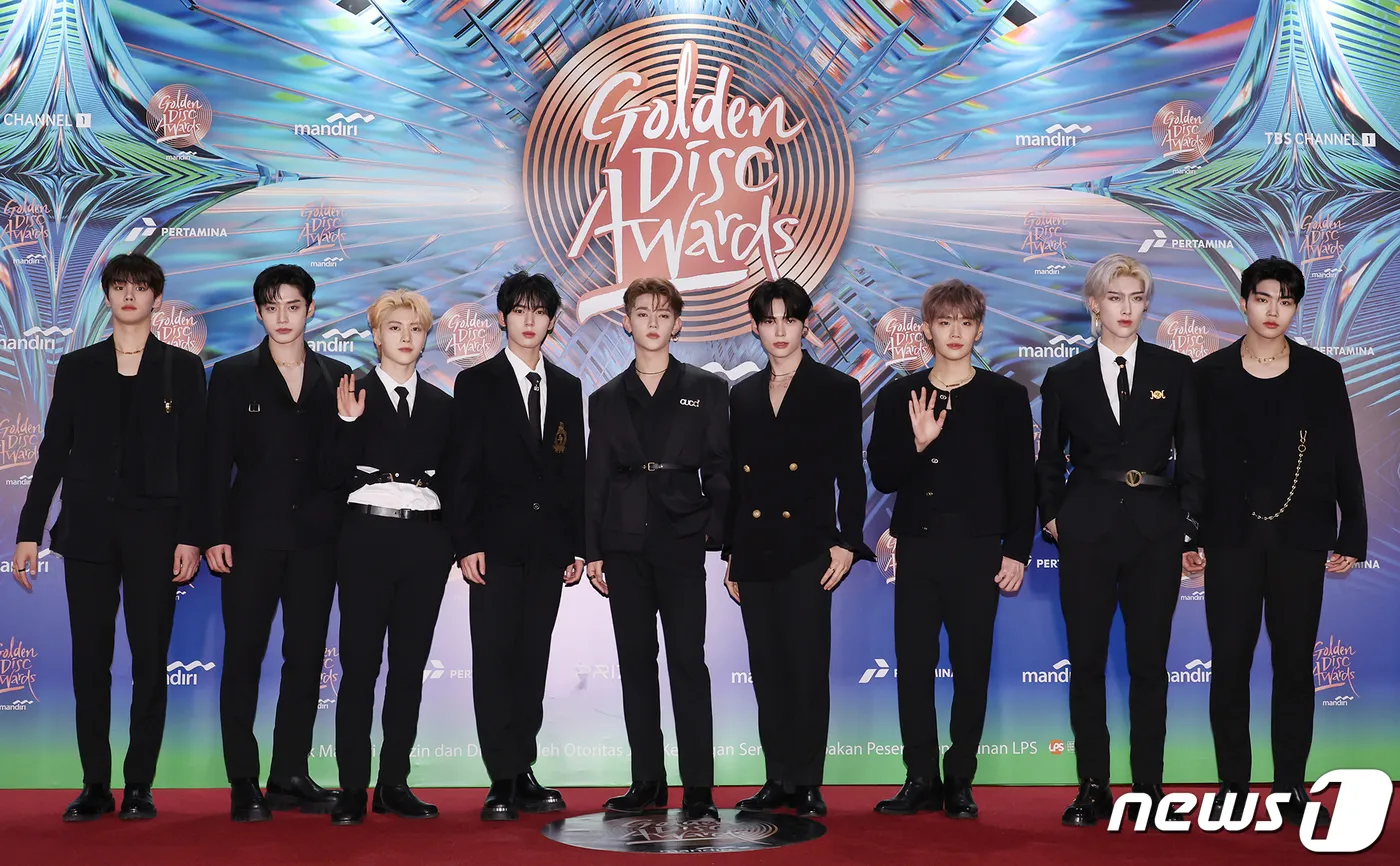 Gagnants des 38e Golden Disc Awards (2024) : SEVENTEEN & NouveauJeans Win Daesangs