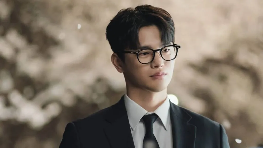 Seo In-guk como Choi Yi-jae en Death's Game.