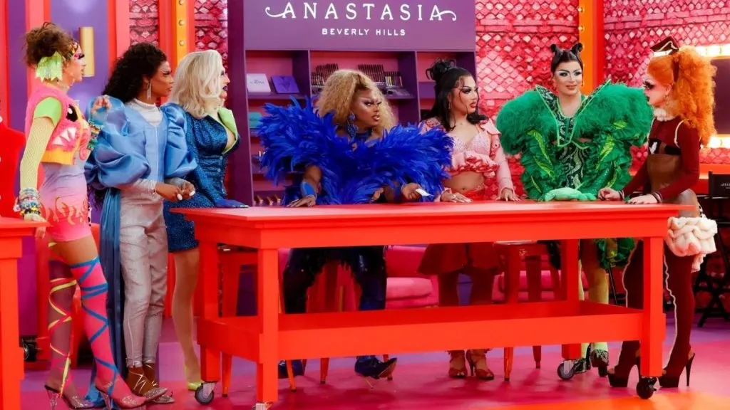 Die Besetzung von Episode 1 von RuPaul's Drag Race Staffel 16