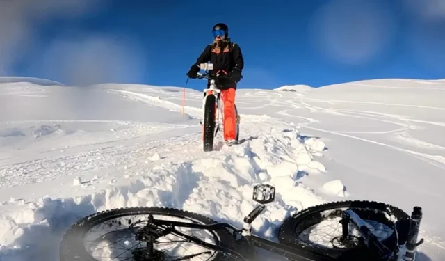 Streamer do Twitch cai em lago congelado em acidente de bicicleta transmitido ao vivo