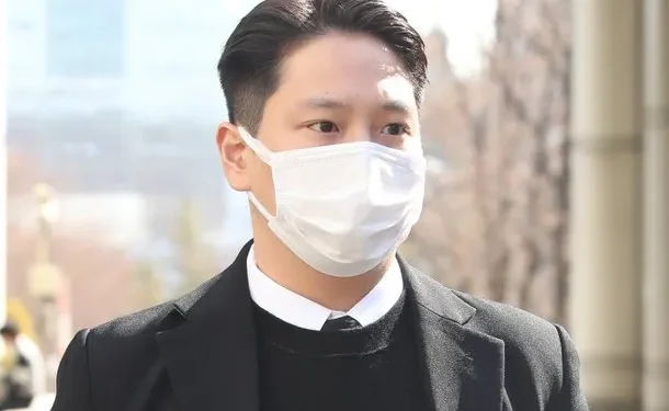 El “delincuente sexual” Ex-B.A.P Himchan pide clemencia y se enfrenta a 7 años de prisión exigidos por la fiscalía