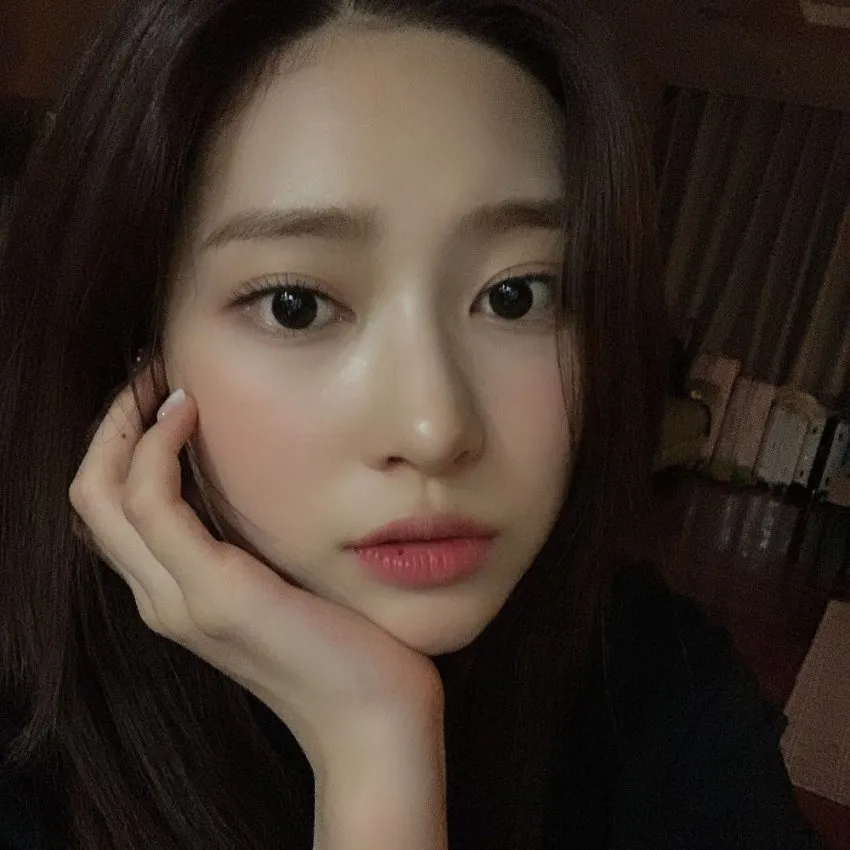 Ex-IZ*ONE Kim Minju criticado por ‘ganho de peso’ - Fãs defendem a atriz do Idol