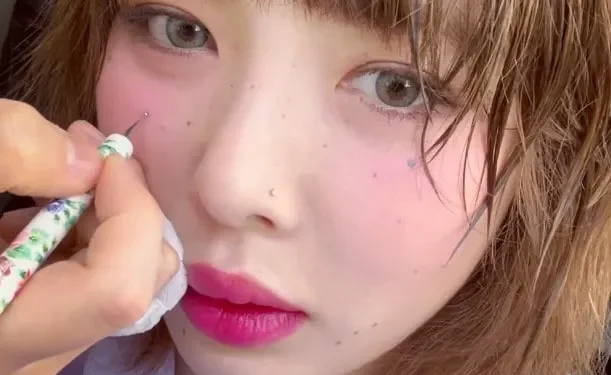 Il fiducioso annuncio di HyunA di uscire con Yong Junhyung affronta il contraccolpo dei fan