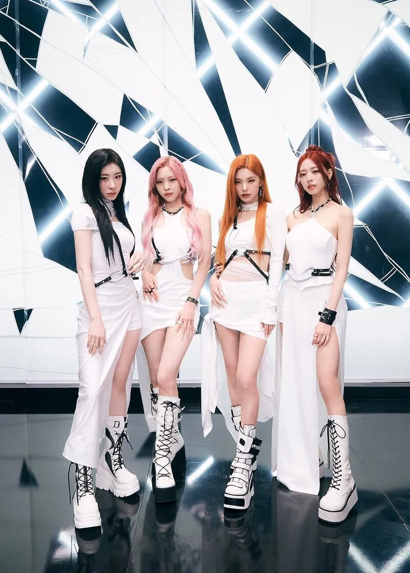 ITZY elogiado por los medios y críticos musicales en medio de reacciones mixtas al álbum 'BORN TO BE'