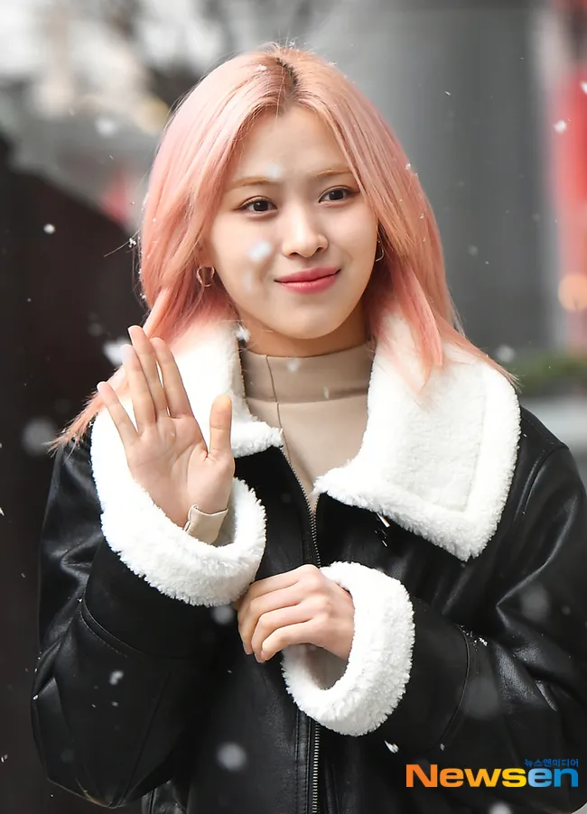 ITZY 류진, 최근 출연 후 우려 증폭 — 무슨 일이 일어난 걸까?