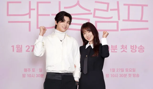 Park Shin-hye parla del ricongiungimento con Park Hyung-sik dopo 11 anni in “Doctor Slump”, “Ti porterò sulle mie spalle”