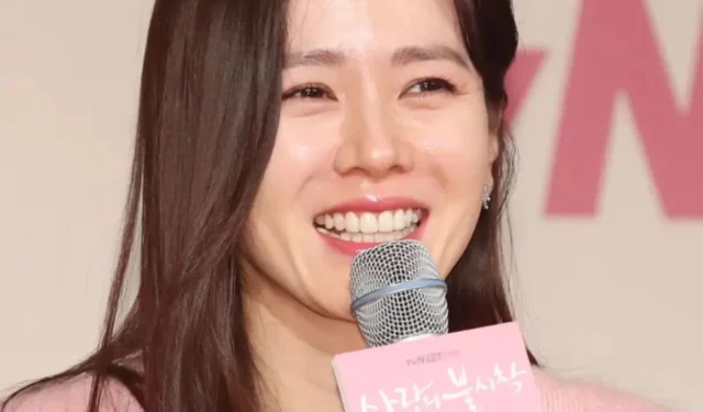 Son Ye-jin espalha boa influência ao doar 40 milhões de won em lucros de seu bazar 