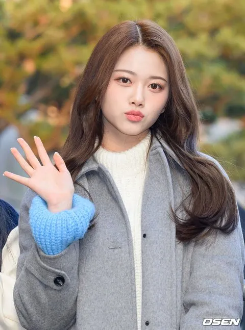 Tzuyu etamp; Le sosie de Yuna ? Les visuels de CETTE idole féminine K-pop de 4e génération font que Stans délire pour son style « JYP-like » Visuels, hauteur, plus