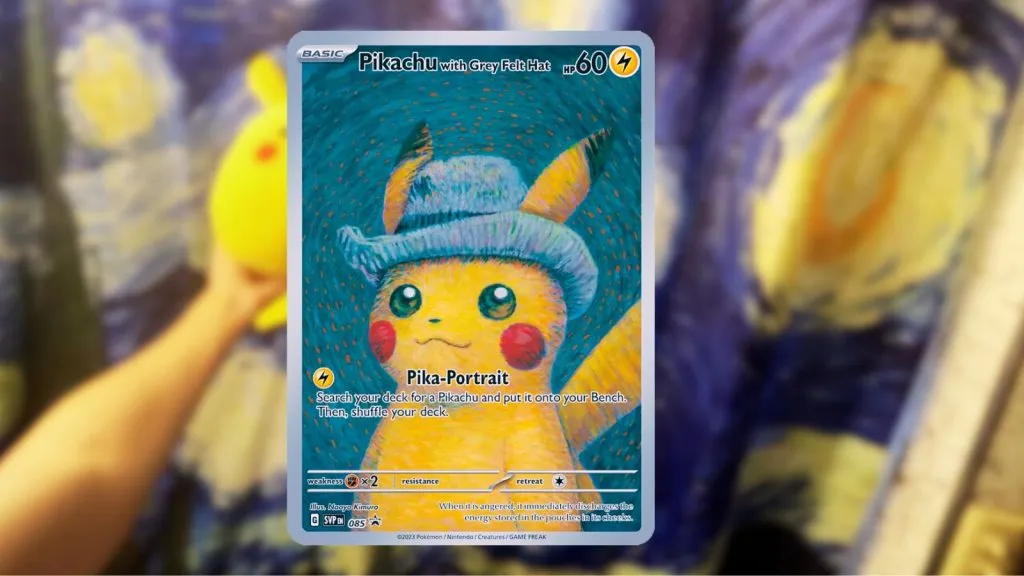 Pikachu w filcowej czapce przed zasłonami prysznicowymi przedstawiającej Gwiaździstą noc Vincenta Van Gogha