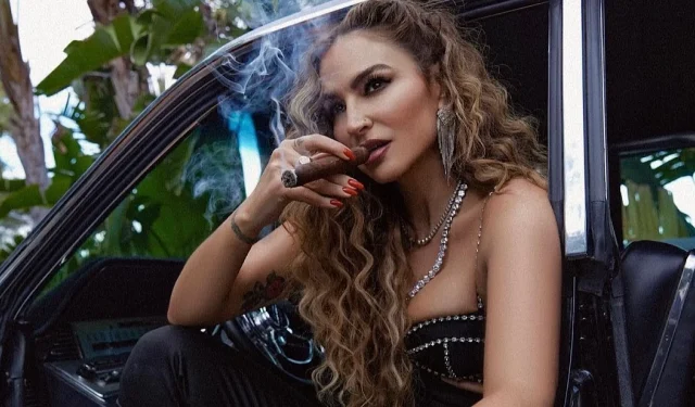 A estrela de Sopranos, Drea de Matteo, diz que OnlyFans pagou sua hipoteca “em cinco minutos”