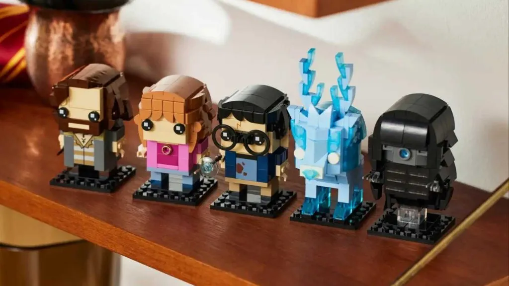 Las figuras LEGO Harry Potter Prisionero de Azkaban en exhibición