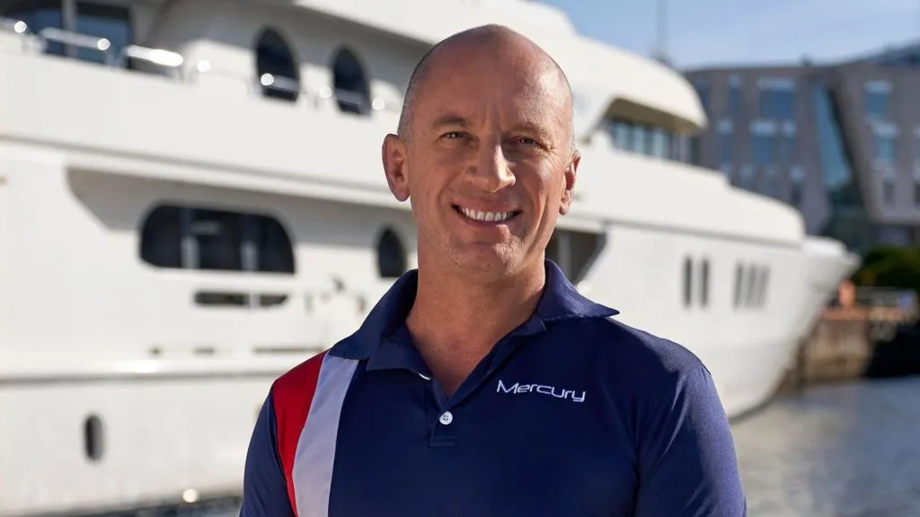 Captain Kerry aus Below Deck Adventure